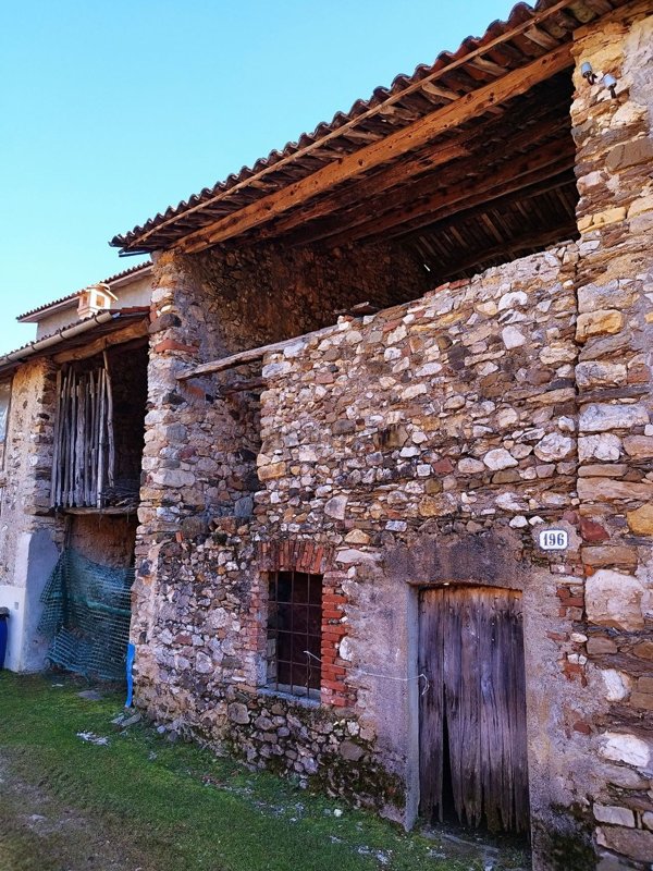 casale in vendita a Valli del Pasubio in zona Staro