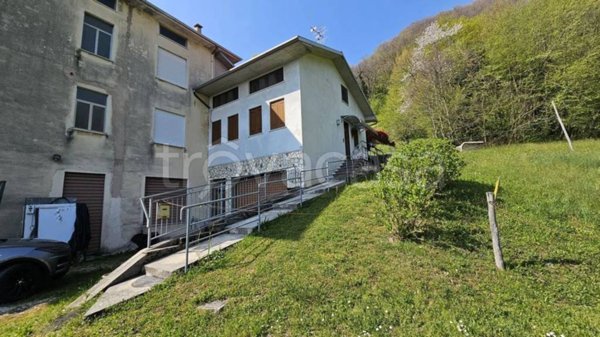 negozio in vendita a Valli del Pasubio