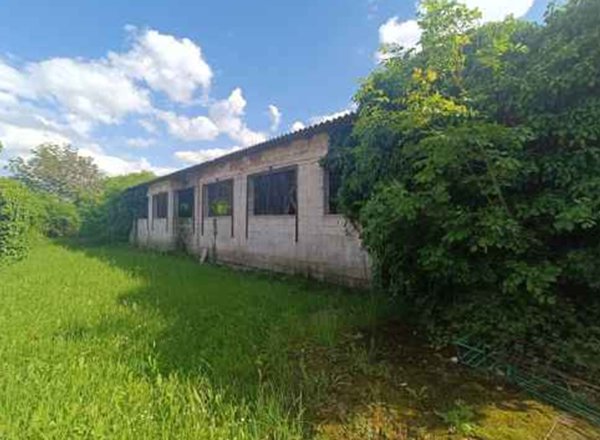 terreno edificabile in vendita a Valli del Pasubio
