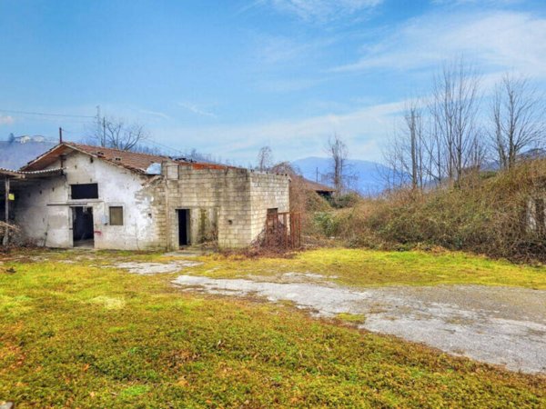 terreno edificabile in vendita a Valli del Pasubio