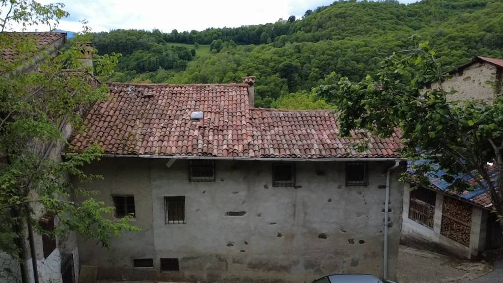 casa indipendente in vendita a Valli del Pasubio