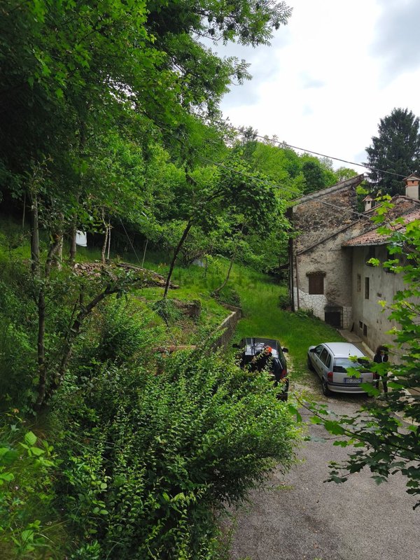 quadrivano in vendita a Valli del Pasubio
