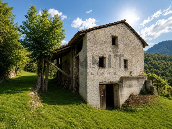 casale in vendita a Valli del Pasubio in zona Staro