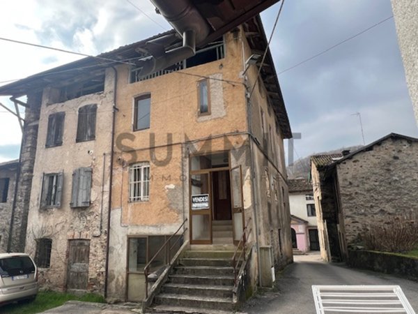 casa indipendente in vendita a Valli del Pasubio