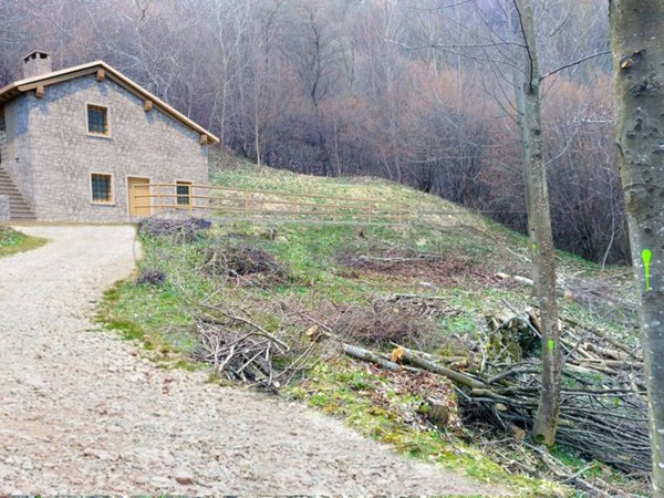 casale in vendita a Valli del Pasubio in zona Staro