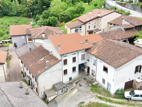 casa indipendente in vendita a Velo d'Astico