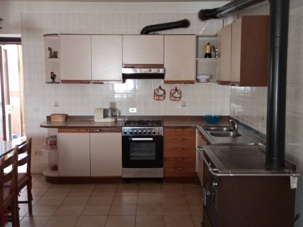 appartamento in vendita a Velo d'Astico in zona Seghe