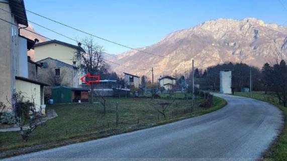 casa indipendente in vendita a Velo d'Astico in zona Lago