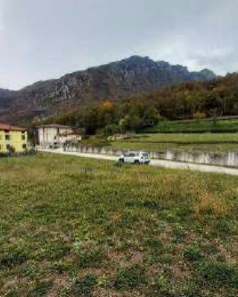 terreno edificabile in vendita a Velo d'Astico