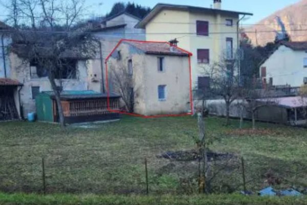 appartamento in vendita a Velo d'Astico in zona Lago