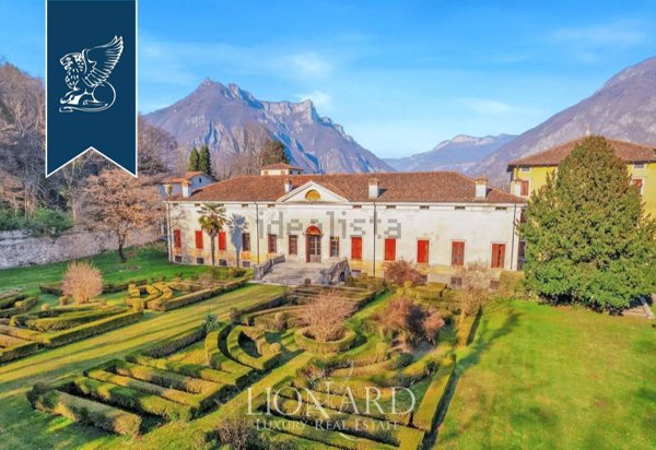 casa indipendente in vendita a Velo d'Astico in zona Lago