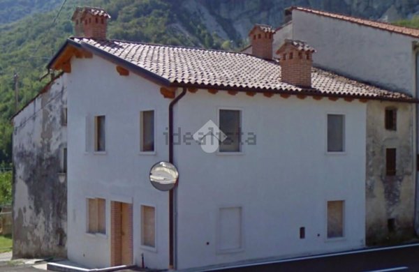 appartamento in vendita a Velo d'Astico in zona Meda