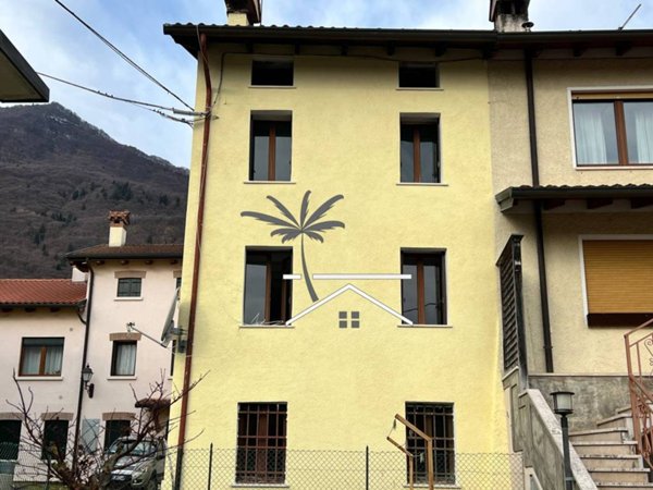 appartamento in vendita a Velo d'Astico in zona Lago