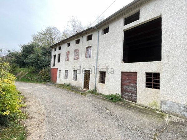 appartamento in vendita a Velo d'Astico in zona Meda