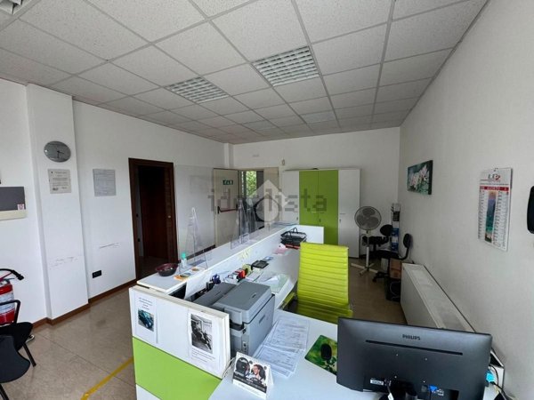 ufficio in vendita a Velo d'Astico in zona Seghe