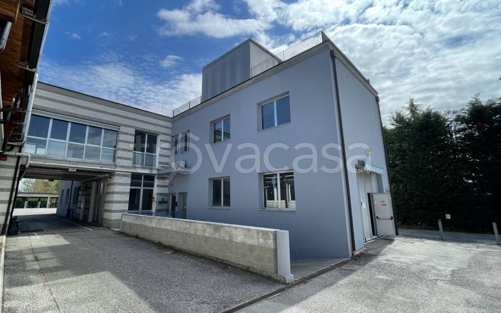 casa indipendente in vendita a Vicenza in zona Borgo Casale