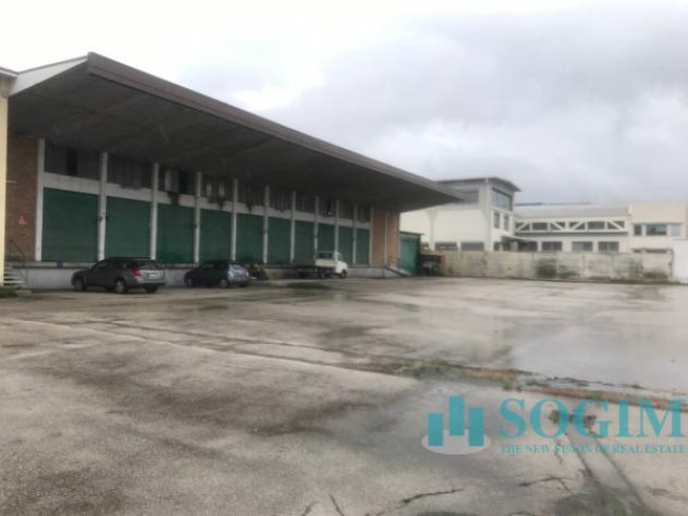 locale commerciale in vendita a Vicenza
