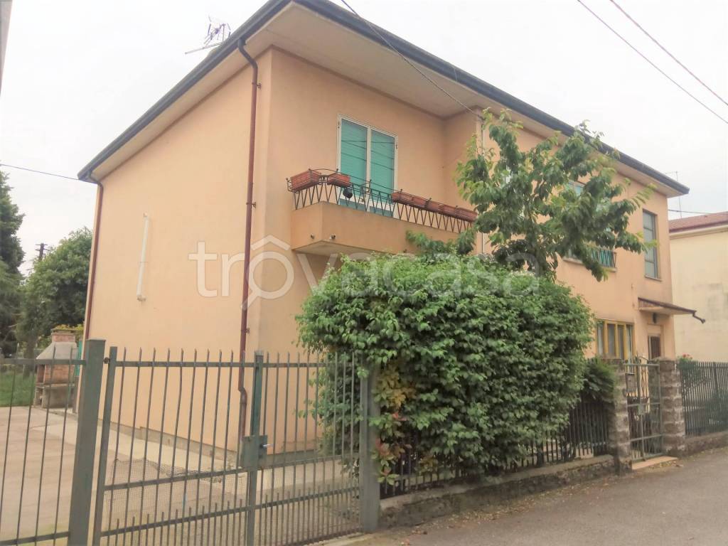 appartamento in vendita a Vicenza in zona Maddalene