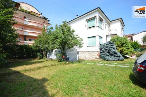 casa indipendente in vendita a Vicenza in zona Ferrovieri