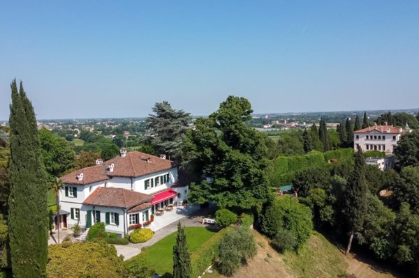 casa indipendente in vendita a Vicenza in zona Monte Berico