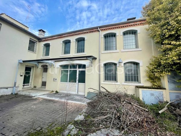 appartamento in vendita a Vicenza in zona Centro Storico
