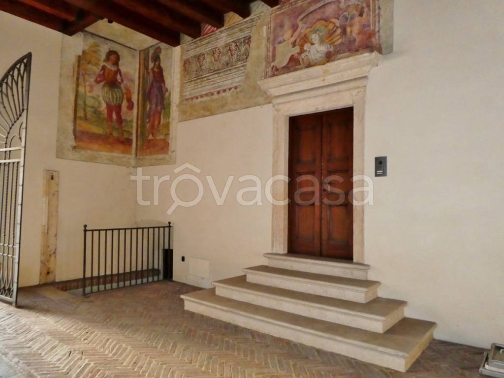 ufficio in vendita a Vicenza in zona Centro Storico