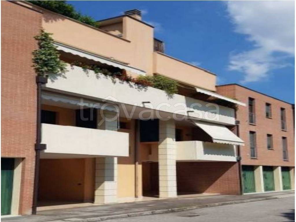 appartamento in vendita a Vicenza in zona Centro Storico
