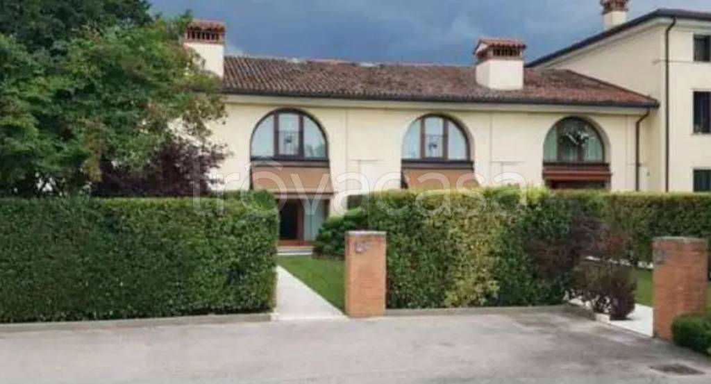 casa indipendente in vendita a Vicenza in zona Polegge