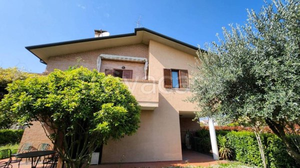 casa indipendente in vendita a Vicenza in zona Cattane
