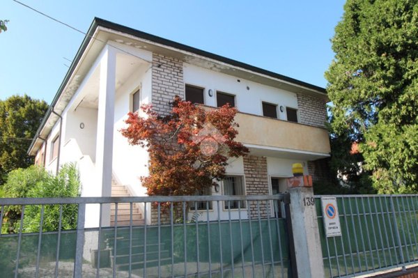 casa indipendente in vendita a Vicenza in zona Sant'Andrea