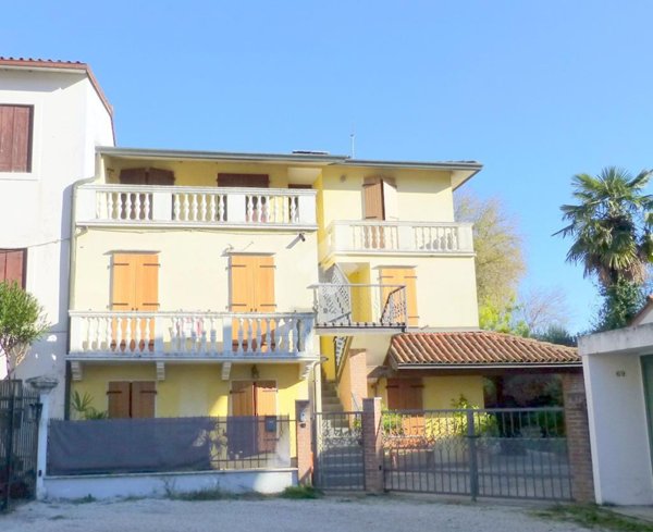 casa indipendente in vendita a Vicenza in zona Borgo Berga