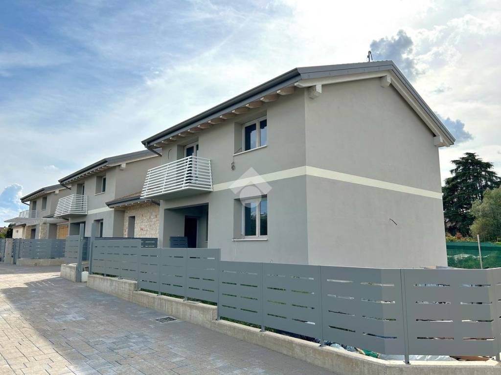 casa indipendente in vendita a Vicenza in zona San Bortolo/San Paolo