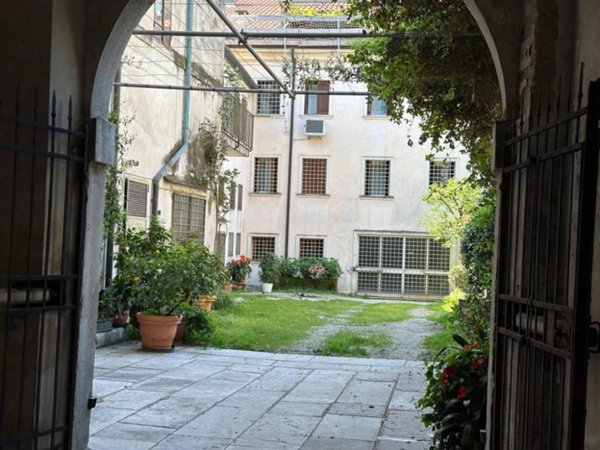 appartamento in vendita a Vicenza in zona Centro Storico