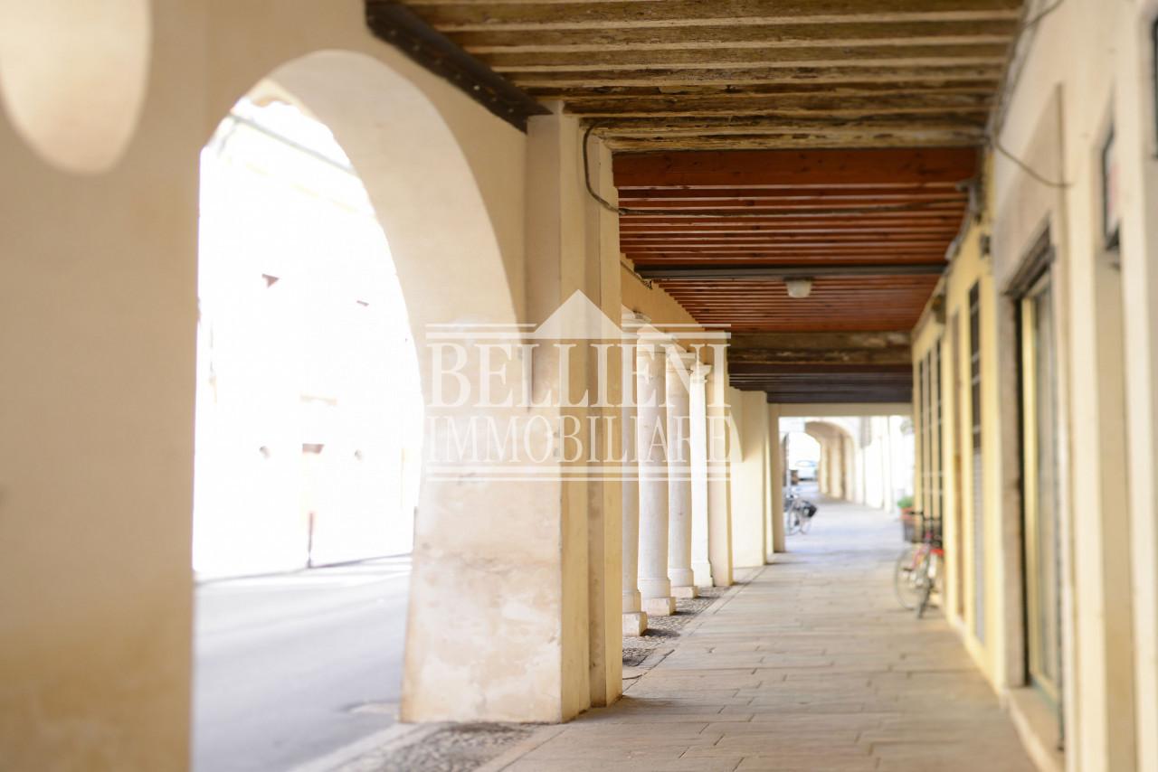 appartamento in vendita a Vicenza in zona Borgo Berga