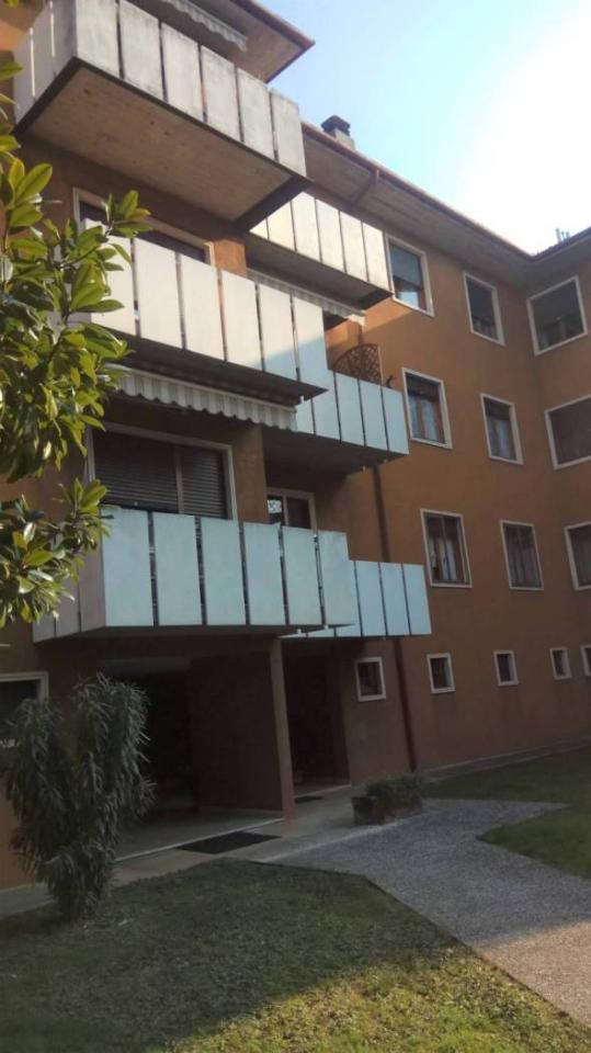 appartamento in vendita a Vicenza in zona Cattane