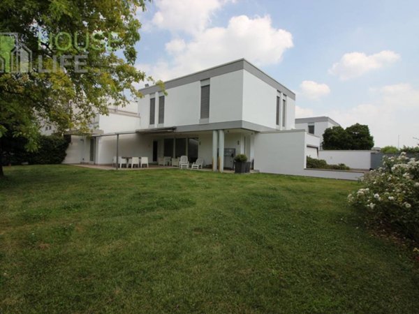 casa indipendente in vendita a Vicenza in zona Bertesina