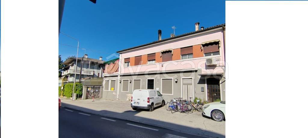 casa indipendente in vendita a Vicenza in zona Borgo Berga