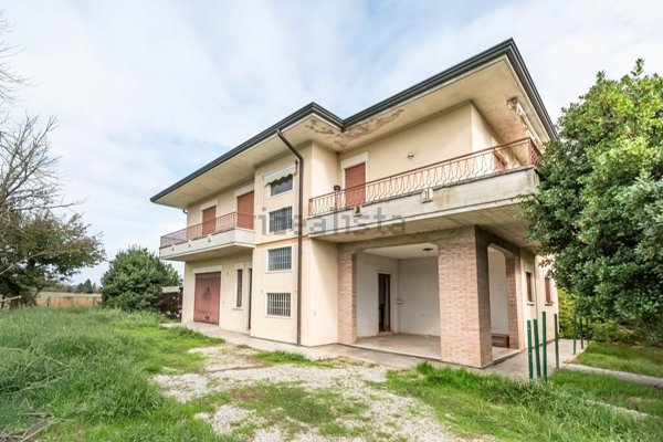 casa indipendente in vendita a Vicenza in zona Centro Storico