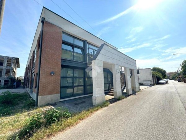 ufficio in vendita a Vicenza in zona San Felice