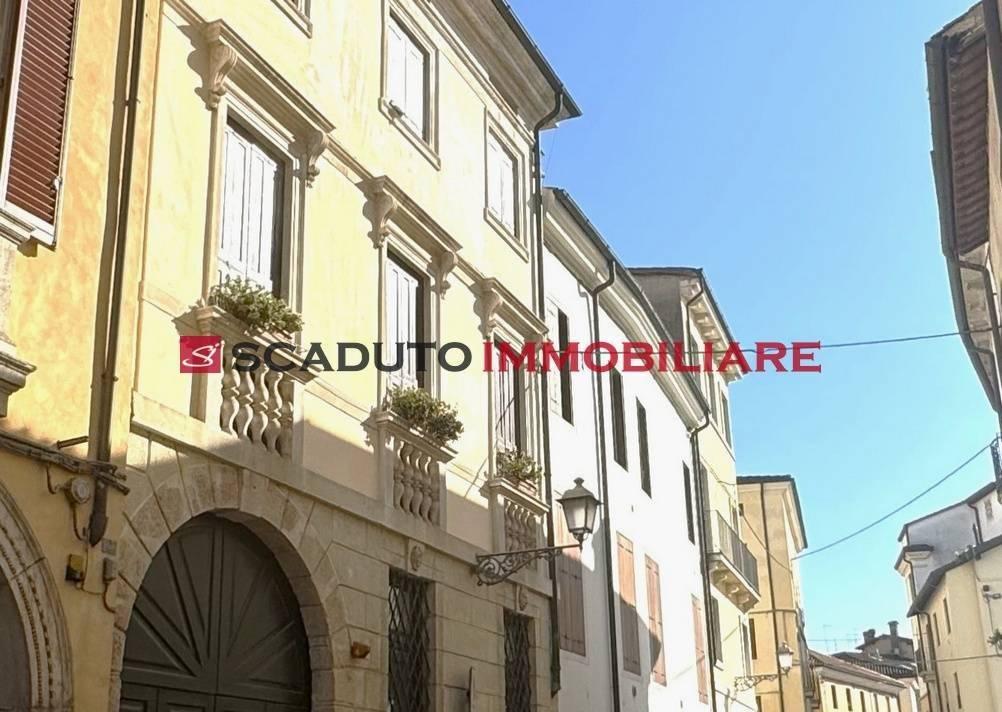 appartamento in vendita a Vicenza in zona Borgo Berga