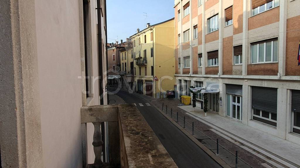 appartamento in vendita a Vicenza in zona Centro Storico
