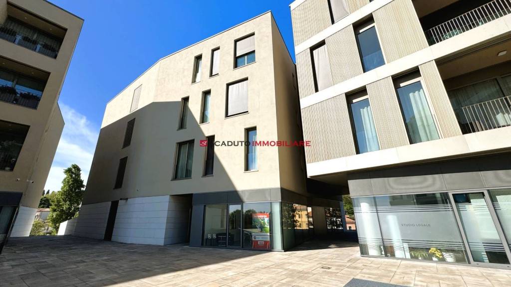 ufficio in vendita a Vicenza in zona Borgo Berga