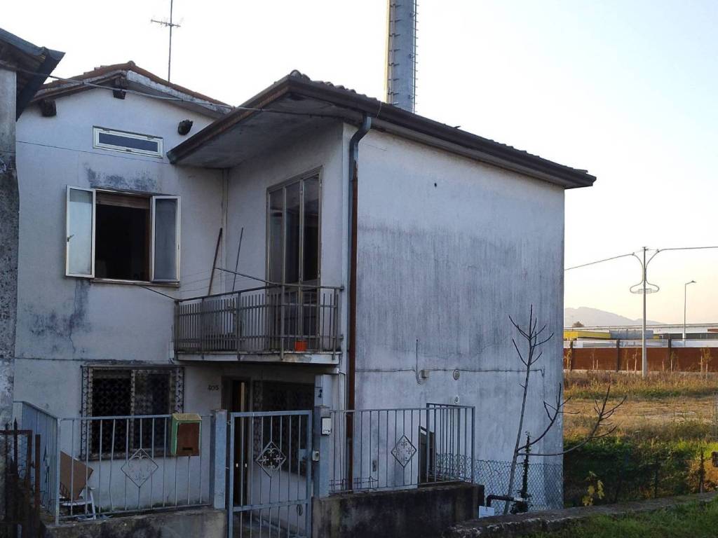 appartamento in vendita a Vicenza in zona Maddalene