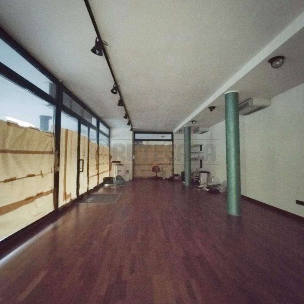 locale commerciale in vendita a Vicenza