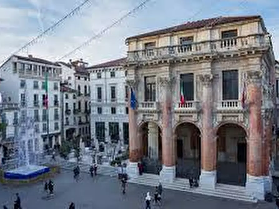 casa semindipendente in vendita a Vicenza in zona Centro Storico