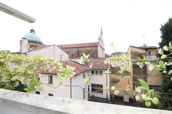 appartamento in vendita a Vicenza in zona Borgo Berga