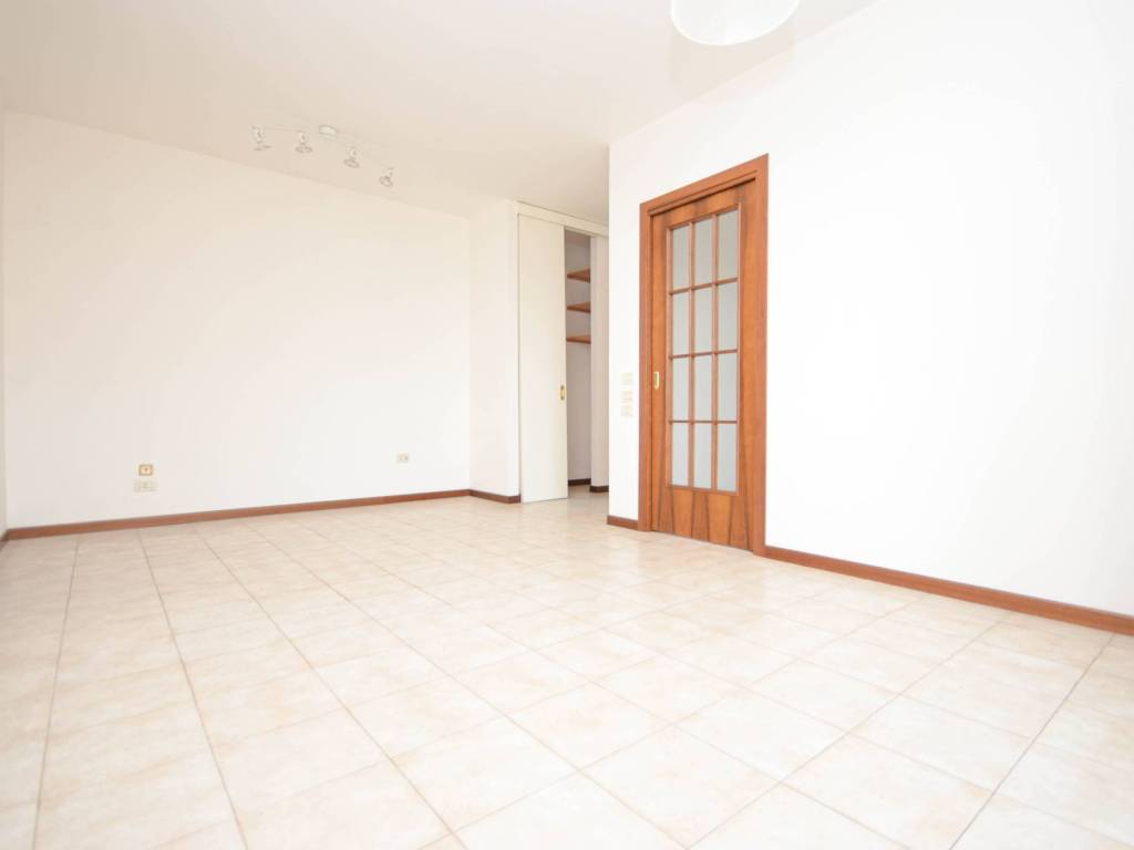 appartamento in vendita a Vicenza in zona Cattane