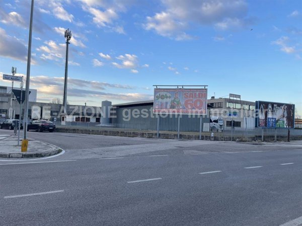 terreno edificabile in vendita a Vicenza in zona Ferrovieri