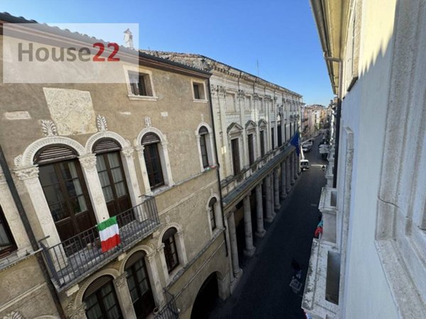 appartamento in vendita a Vicenza in zona Centro Storico