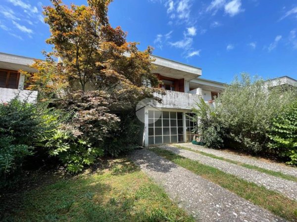 casa indipendente in vendita a Vicenza in zona Laghetto